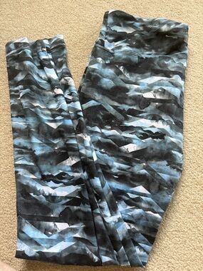 Balance Collection Blue & Black Camouflage Leggings